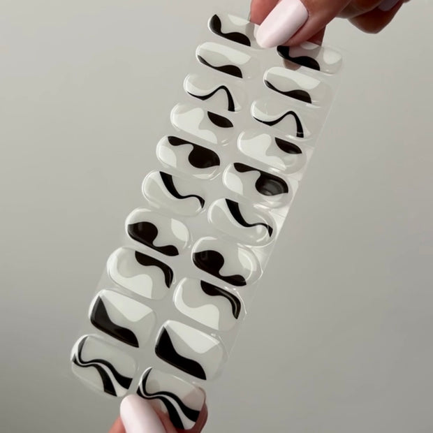 Ebony and ivory Twist